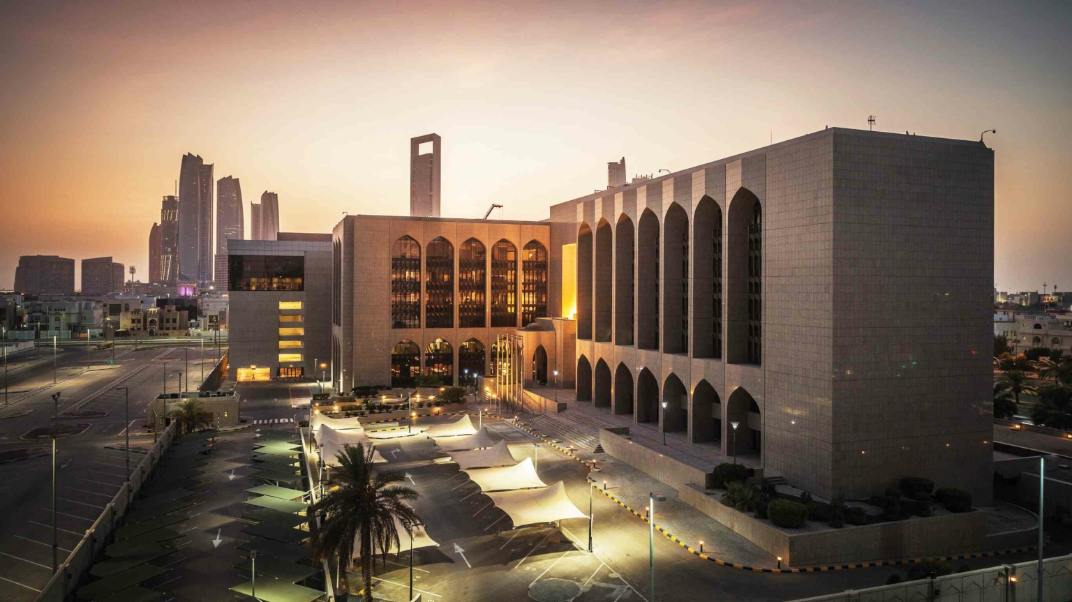 Six Tips for Obtaining a Bank Loan to Buy a Home in Dubai