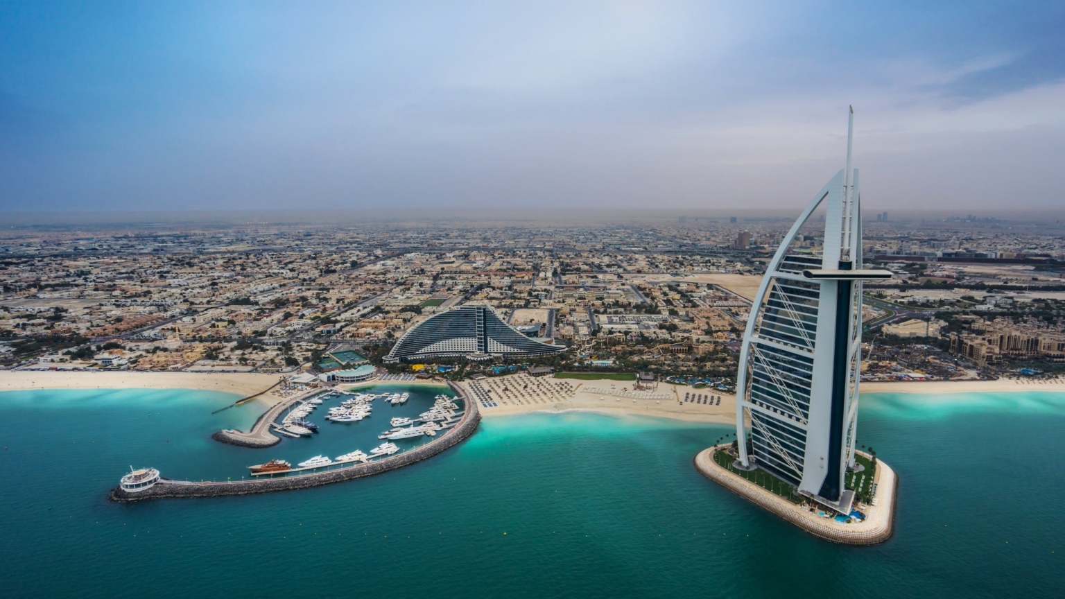 Is 2024 a Good Time to Invest in Dubai Properties?