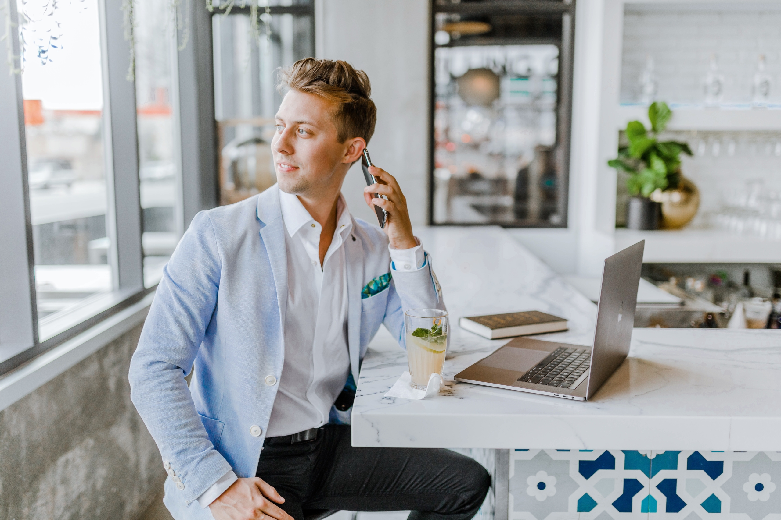Benefits of becoming a Real Estate Agent in Dubai?