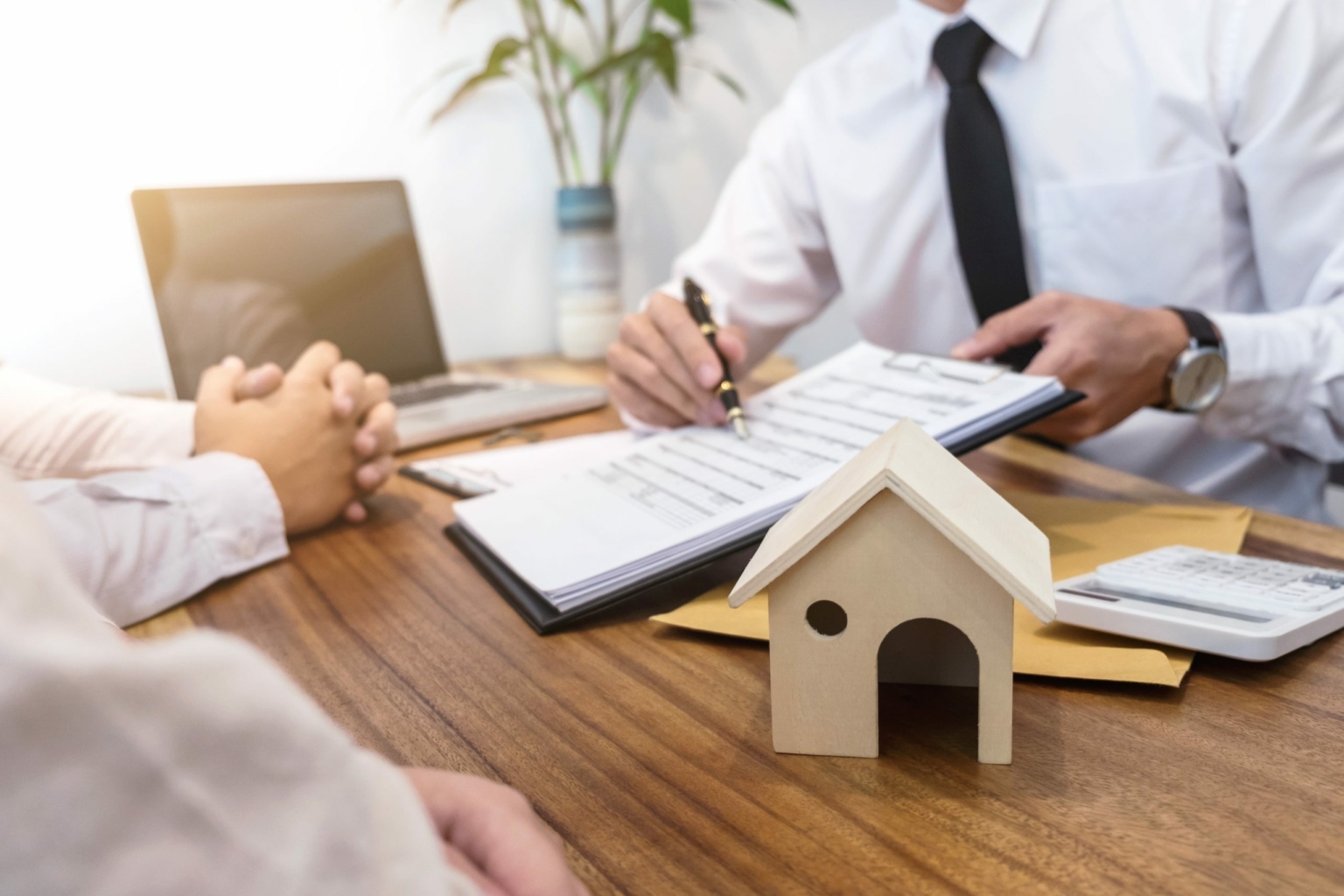 What are the What are the Documents You Need to Have for Dubai Real Estate ?