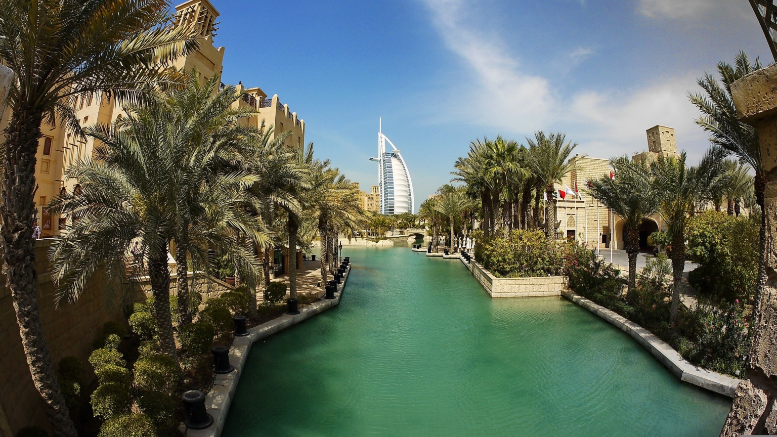 Why Buyers From France, Italy & Russia Invest Dubai Real Estate?